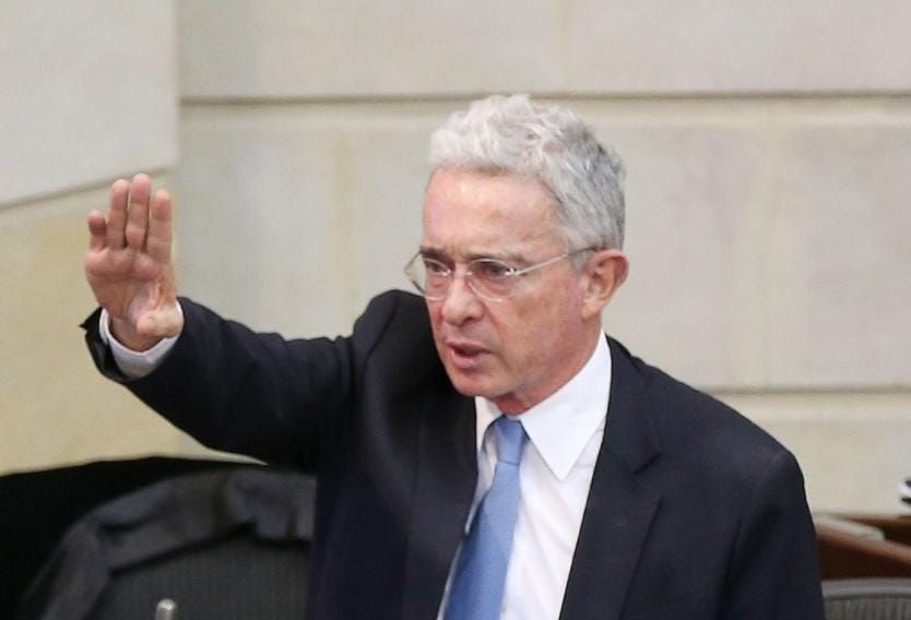 Así operaria si yo fuera el estratega de Uribe o el de la Corte Suprema de justicia.